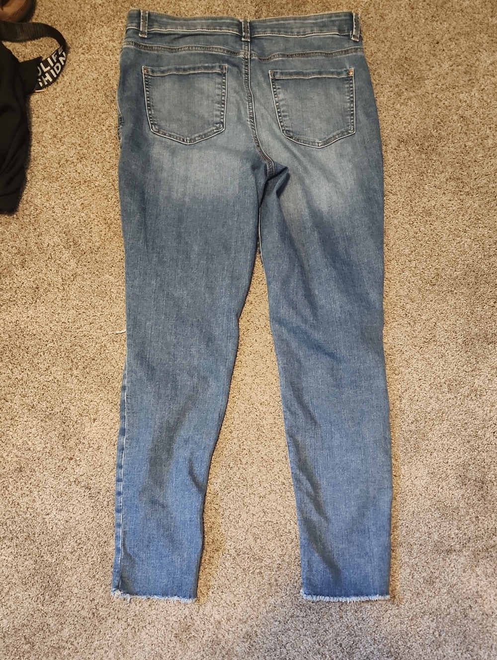 Jeans - Picture 5 of 6